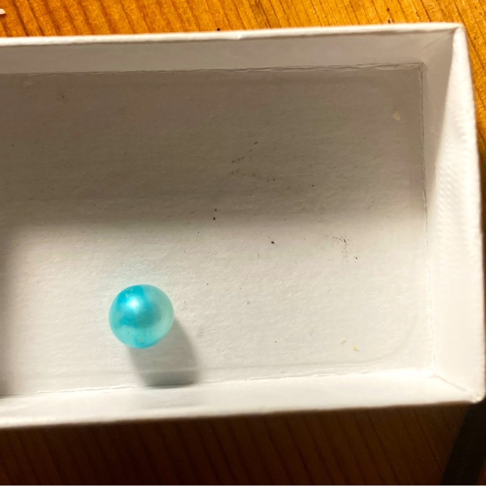 Freshwater cultured pearls